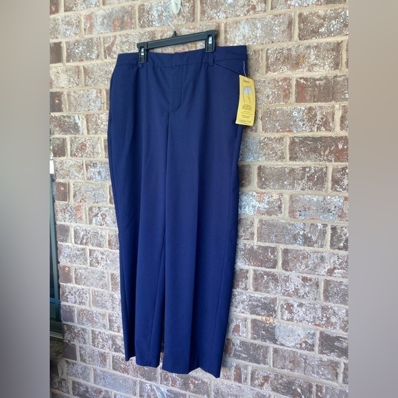 Coldwater Creek Women's Blue Natural Fit Straight Leg - 12 Petite - Picture 2 of 12